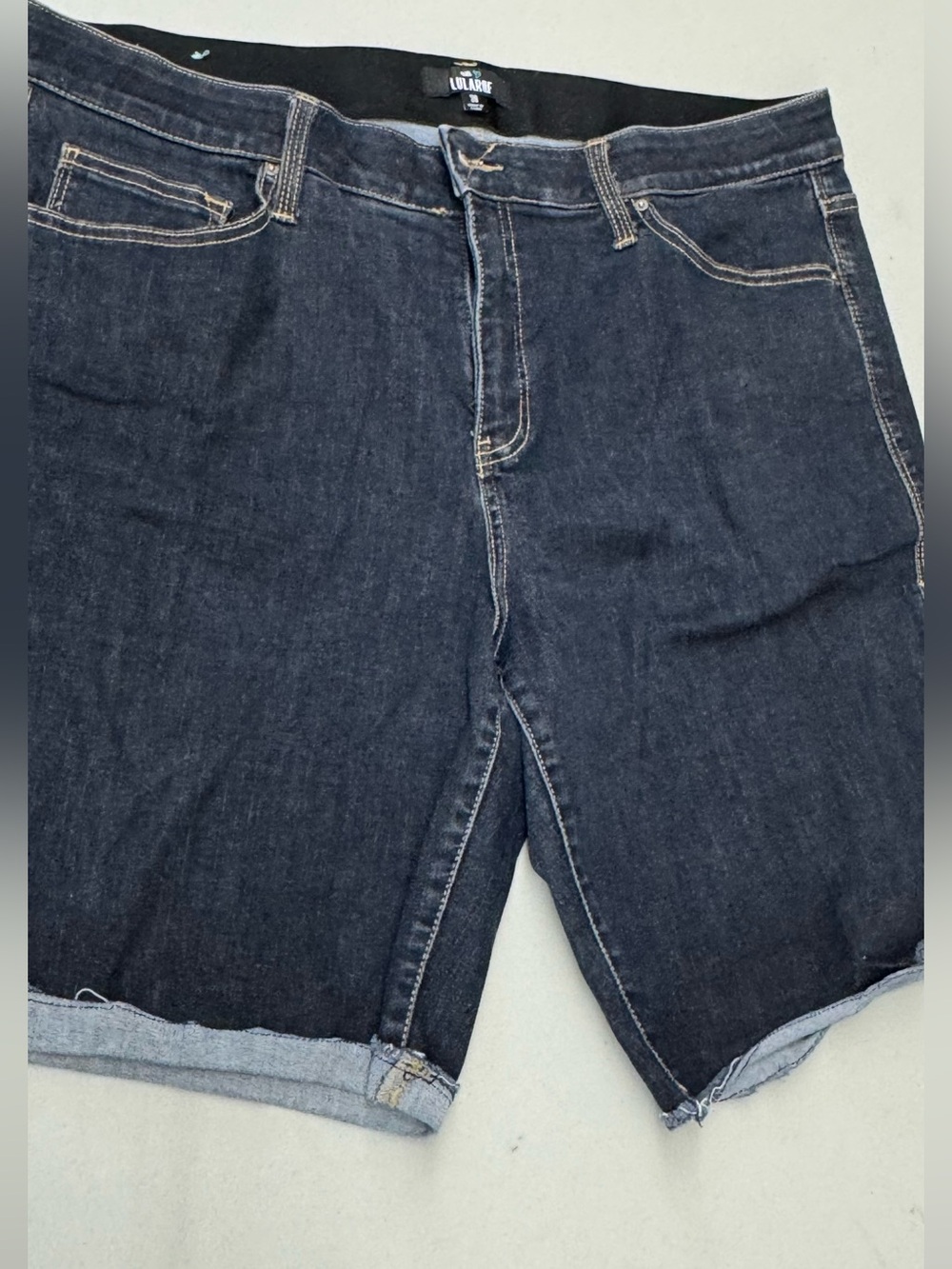 LuLaRoe Dark Blue Denim Blue Jean Shorts with Magic waistband size 38 / 18